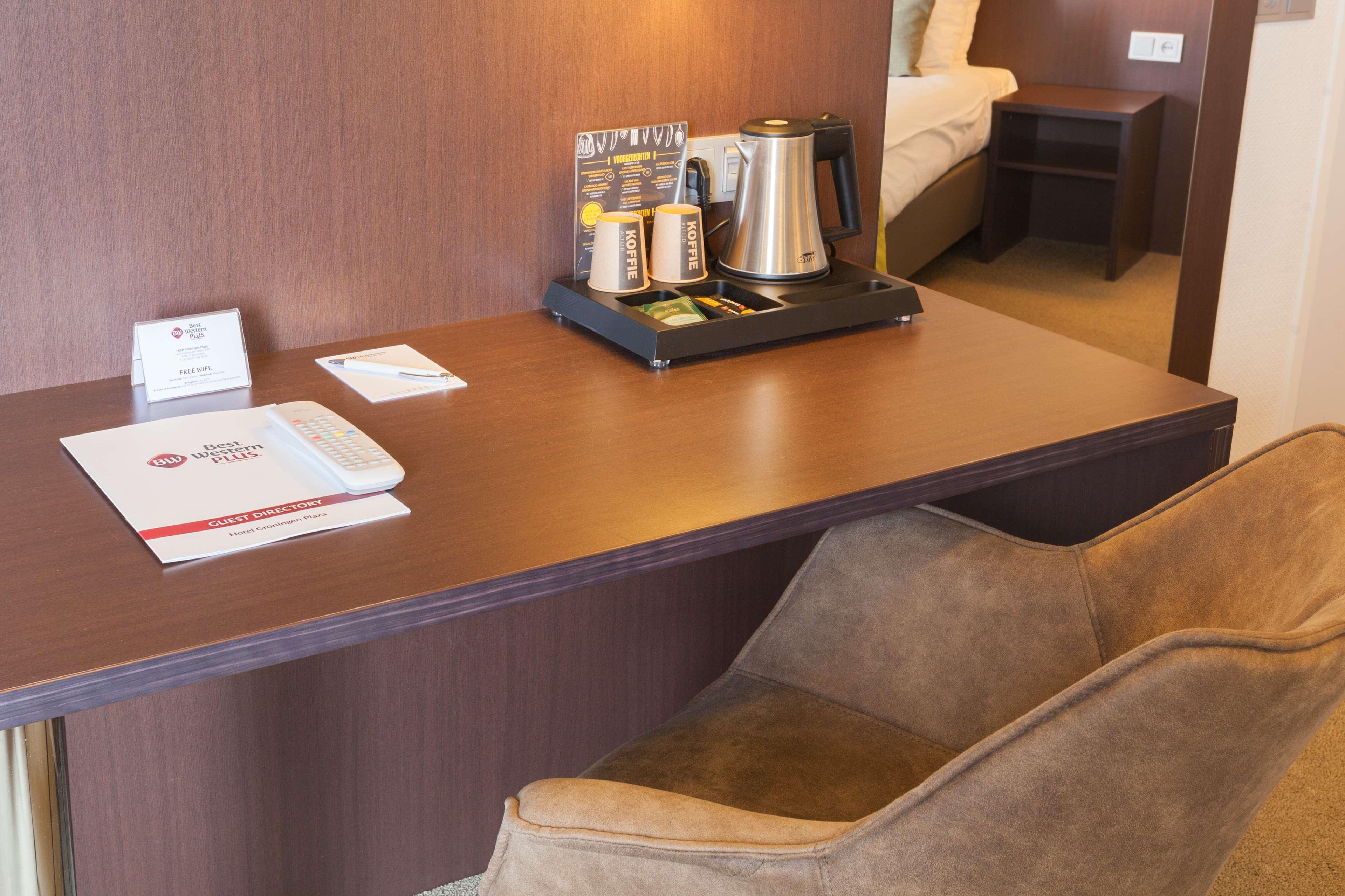Best Western Plus Flatonia Inn Buitenkant foto