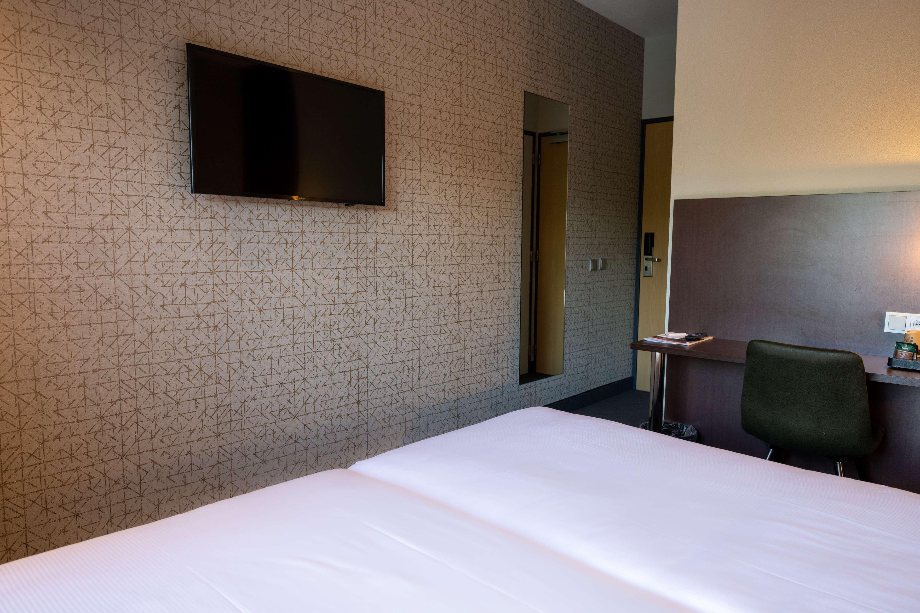 Best Western Plus Flatonia Inn Buitenkant foto