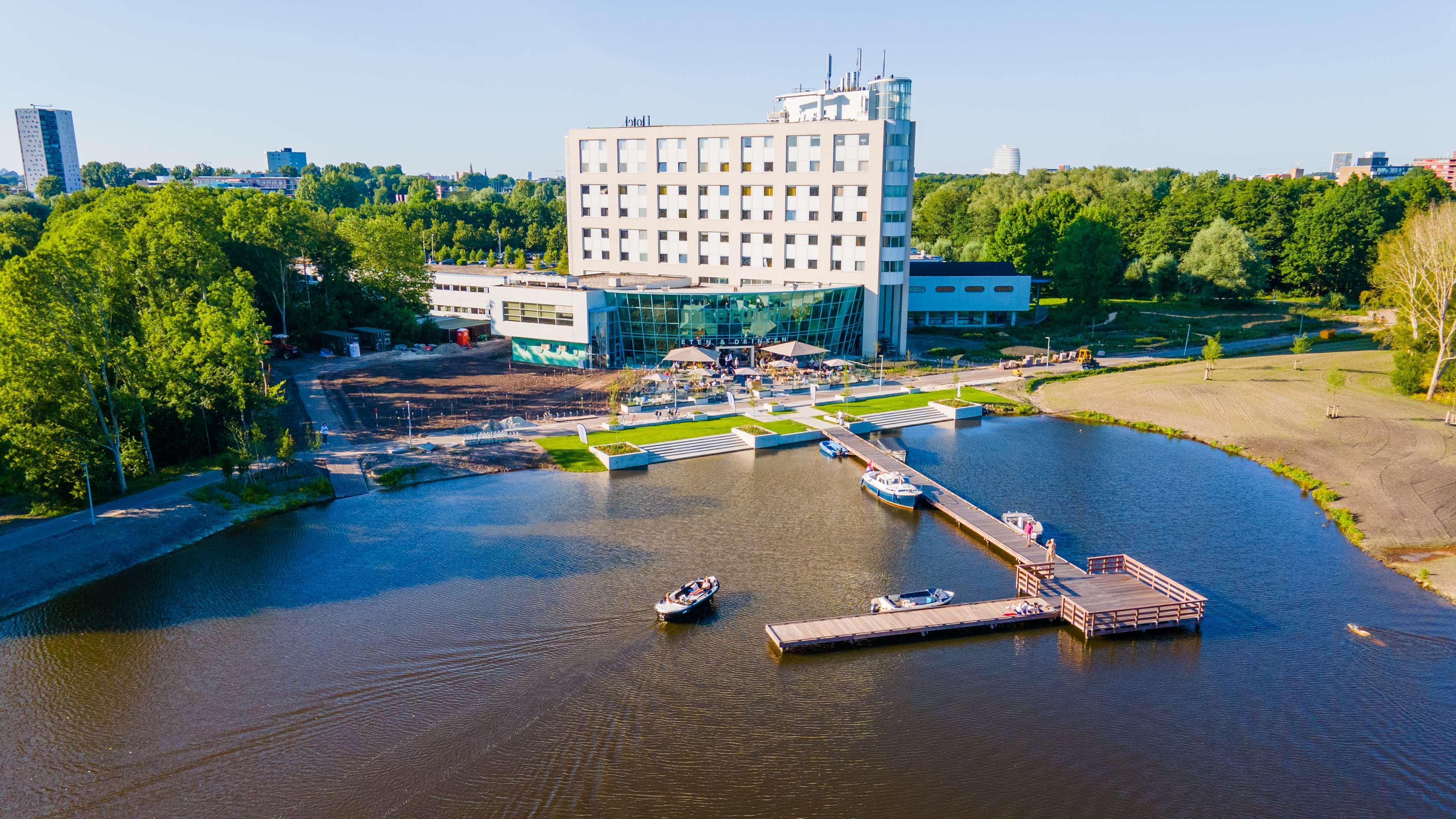 Best Western Plus Flatonia Inn Buitenkant foto