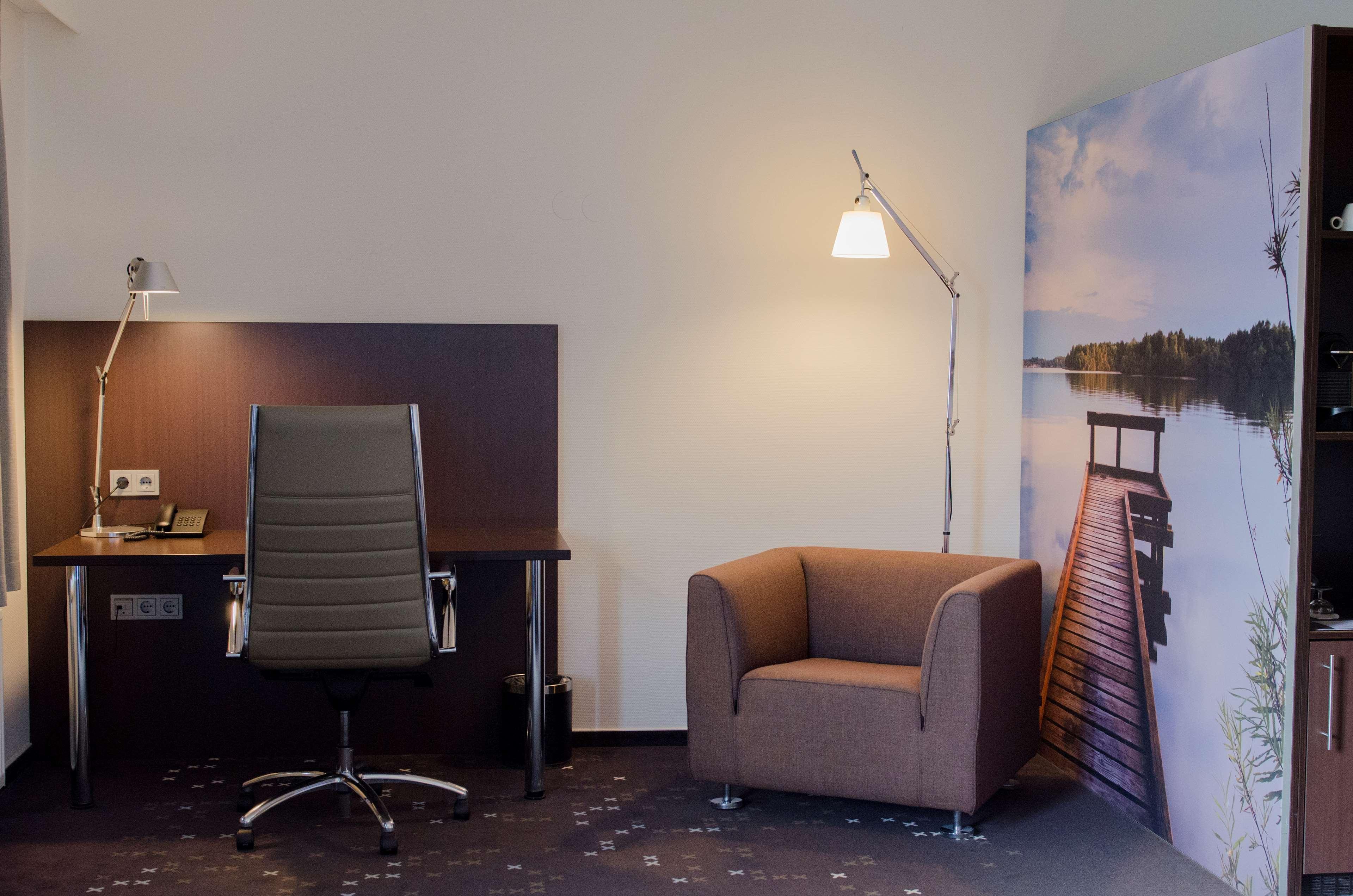 Best Western Plus Flatonia Inn Buitenkant foto